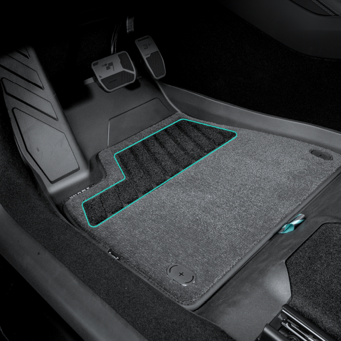 Model 3 floormats bundle with alloy pedals